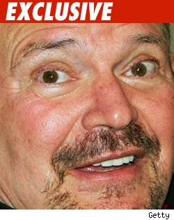 Arnie Klein Calls the Cops