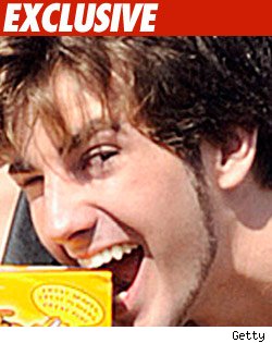 Zoinks! 'Scooby-Doo' Actor Cuts off Thumb