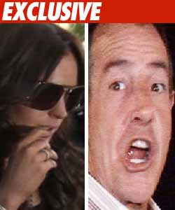 Lindsay Tells Lawyer: Muzzle My Dad!