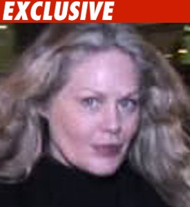 'Vacation' Star to Tenant: Pay Up & Get Out!