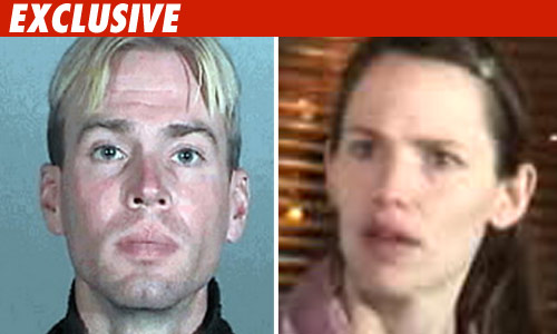 Jen Garner's Obsessed Fan Charged with Stalking