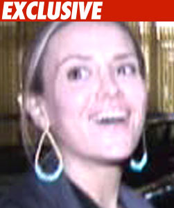 Charlie Sheen's Wife Bails on Rehab Facility