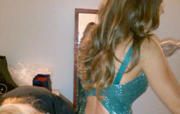 Sofia Vergara Suffers Major Wardrobe Malfunction At Emmys!