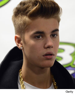 0110_bieber_single