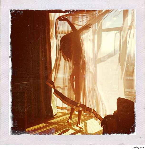 0326_selena_inset