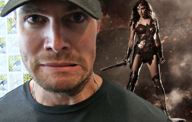 Wonder Woman's New Costume -- Stars at Comic-Con React!