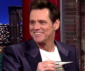 Jim Carrey Tests David Letterman for Ebola on "The Late Show"