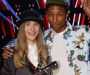 Sawyer Fredericks Wins Season 8 of "The Voice"