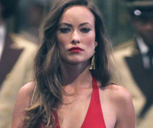 Olivia Wilde Looks Ravishing in Red on Set of HBO's 'Rock 'N'...
Olivia Wilde