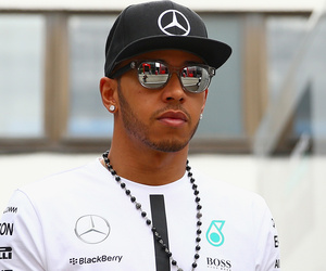 Lewis Hamilton Finally Addresses Those Rihanna Dating Rumors -- Are They Dating?