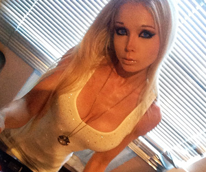 Human Barbie Is Back -- with Very Surprising New Gig and Look!
