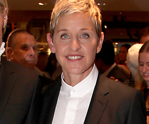 Ellen DeGeneres and Portia de Rossi Look Like The Total Power Couple In…