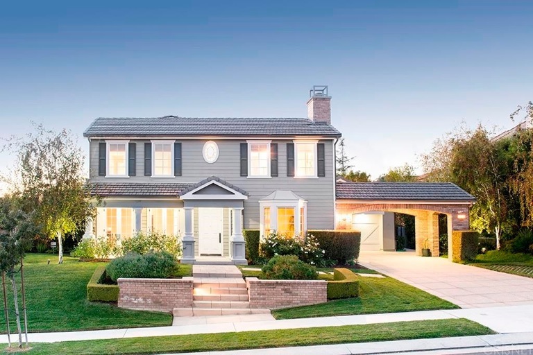 Inside Rob Kardashian's New Calabasas Crib Photo 1