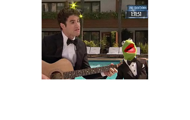 "Glee's" Darren Criss Duets with Kermit the Frog!
