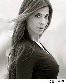 Why Are You Still Single? Matchmaker Siggy Flicker Can Help | toofab.com