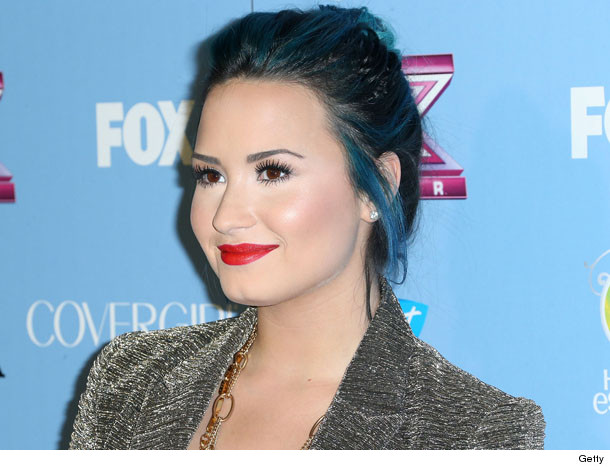 Demi Lovato_inset