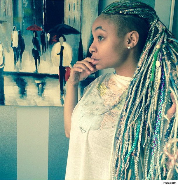 Raven Symone Colors Her Hair Peach Like The Look Toofab Com