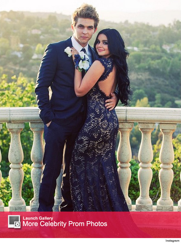 "Modern Family" Star Ariel Winter Goes Glam for Prom See