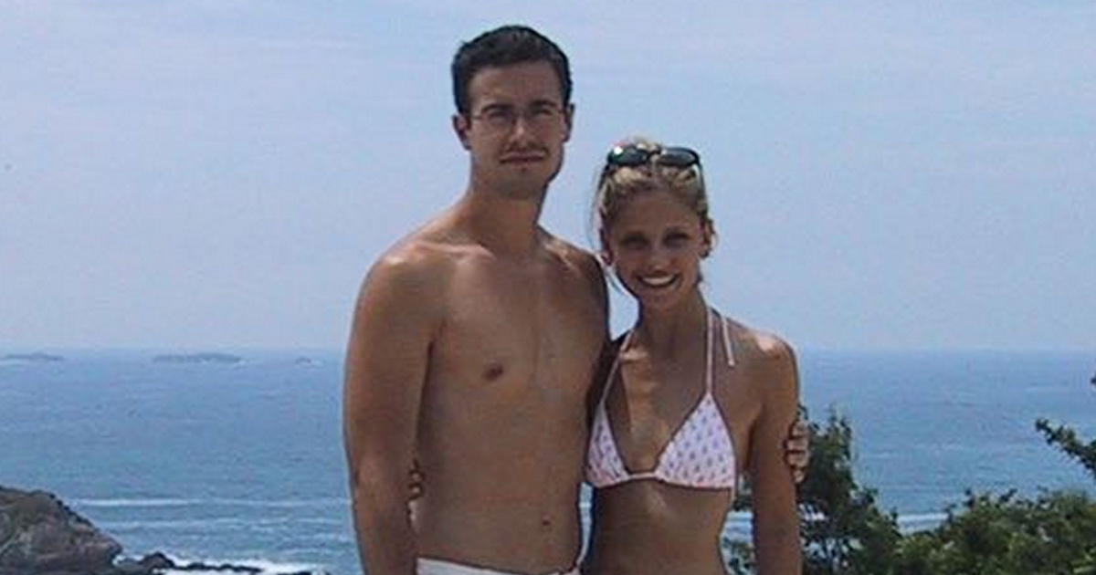 sarah michelle gellar hot bikini