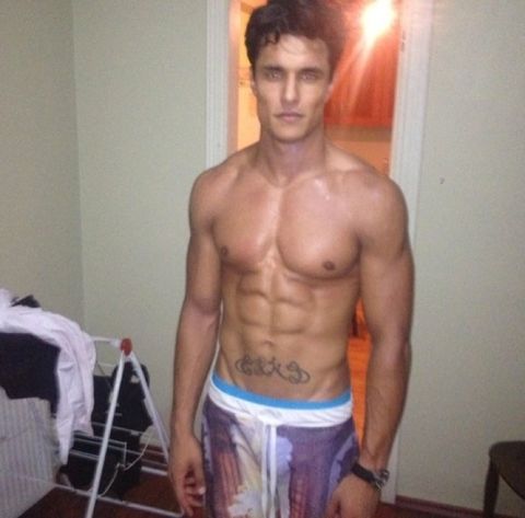 staz-nair-shirtless03-480w.jpg