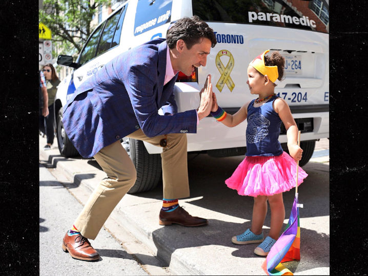 Canadian Prime Minister Justin Trudeau Joins Toronto's Pride Parade Canadian Prime Minister Justin Trudeau Joins Toronto's Pride Parade