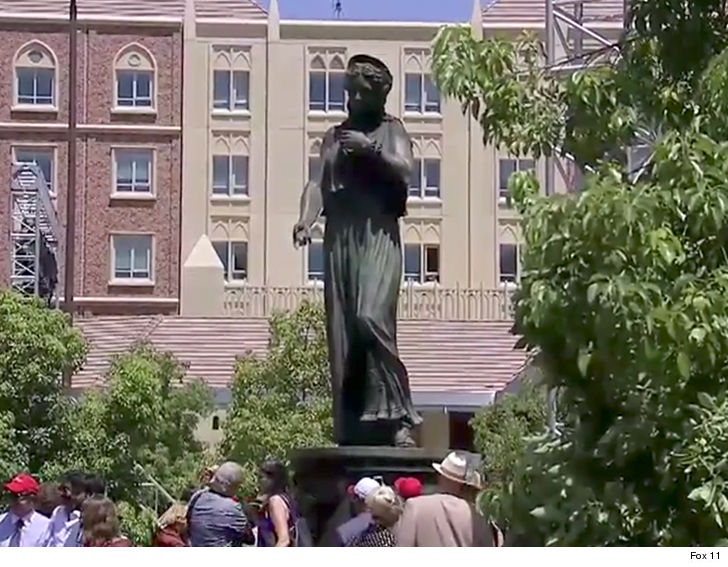 To E or not to E - USC didn't in spelling Shakespeare's name To E or not to E - USC didn't in spelling Shakespeare's name