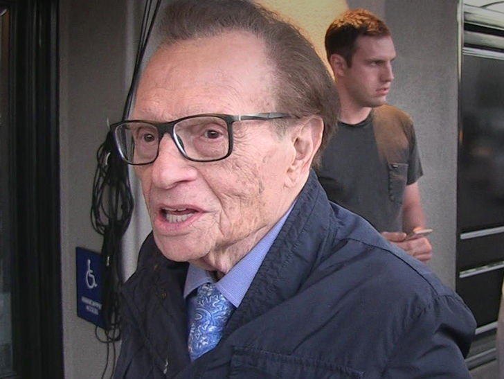 Larry King Battles Lung Cancer, Wins