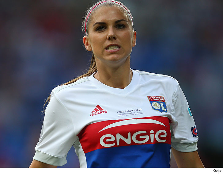 Alex Morgan apologizes for behavior at Disney World
