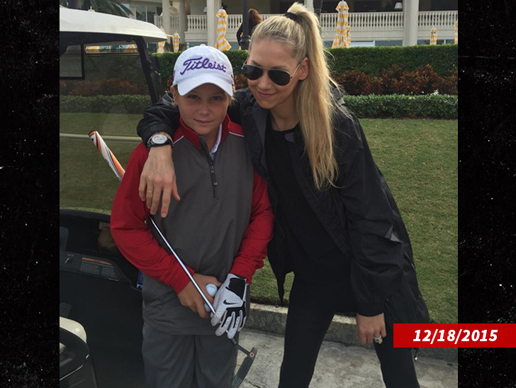 1218-anna-kournikova-brother-golfing-ring-engagement-2.jpg