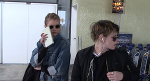 Kristen Stewart Hasn't Flipped Back to Team Robert Pattinson